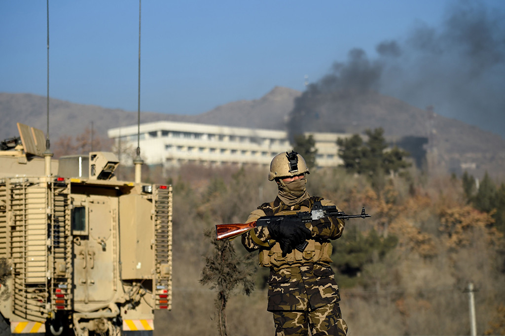 Penyanderaan di sebuah hotel di Kabul, Afghanistan berhasil diakhiri. Tiga orang pelaku ditembak mati.
