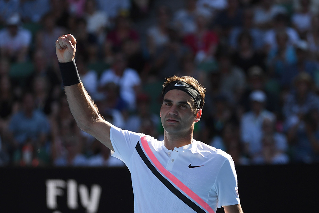 Skor tersebut sekaligus melanjutkan laju positif Federer yang belum kehilangan satu set pun di Melbourne park kali ini. Federer, pemilik 19 gelar juara grand slam itu, akan berjumpa dengan petenis Republik Ceko, Tomas Berdych, pada babak delapan besar.