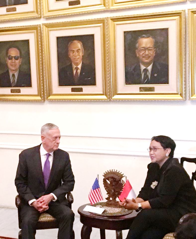 Pemerintah AS membekukan bantuan senilai Rp 865 miliar untuk Palestina setelah Sidang Umum PBB resmi mengecam pernyataan Presiden Donald Trump bahwa Yerusalem adalah ibukota Israel, 