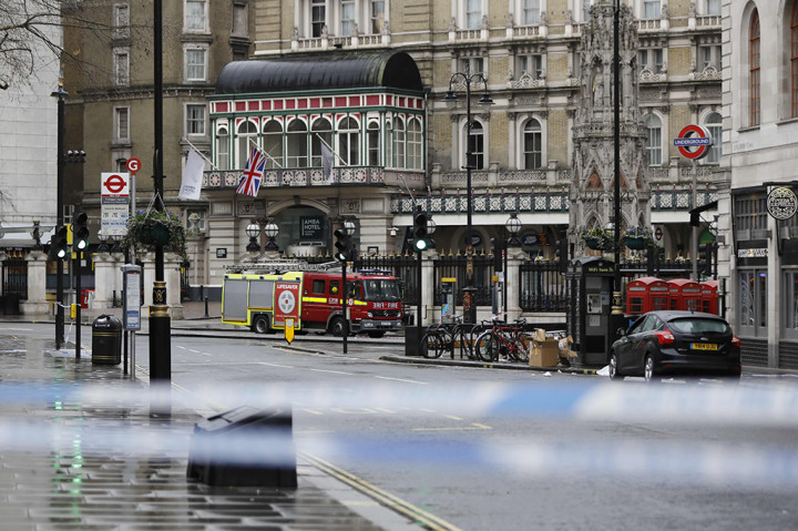 Brigade Pemadam Kebakaran setempat mengerahkan dua mobil pemadam dan dua unit penyelamat kebakaran serta 20 petugas pemadam ke lokasi kebocoran gas sebagai antisipasi. 