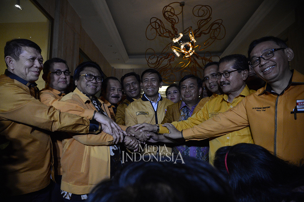 Meski mengatakan bahwa konflik sudah selesai, Wiranto menuturkan bahwa Hanura membentuk satu tim bersama, yang diisi dari kedua belah pihak. Tim itu nantinya akan melalukan komunikasi untuk mengakomodasi kedua kubu.