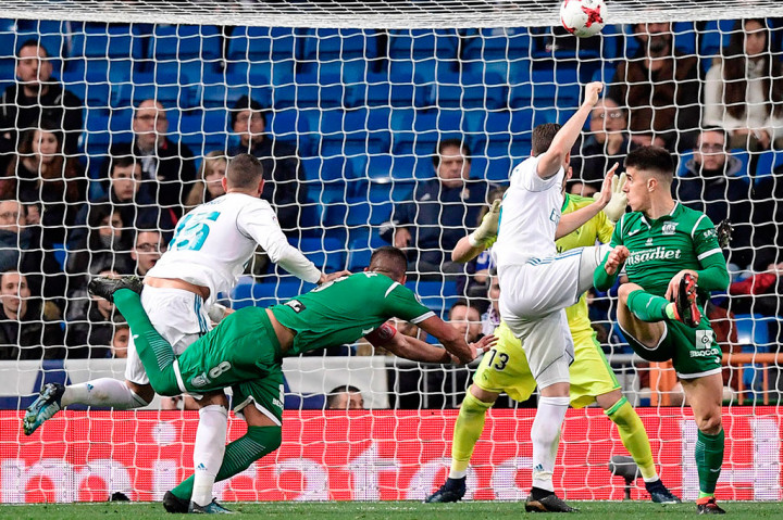 Tandukan Gabriel Appelt menyambut sepak pojok Eraso pada menit ke-55 membawa Leganes memimpin 2-1.
