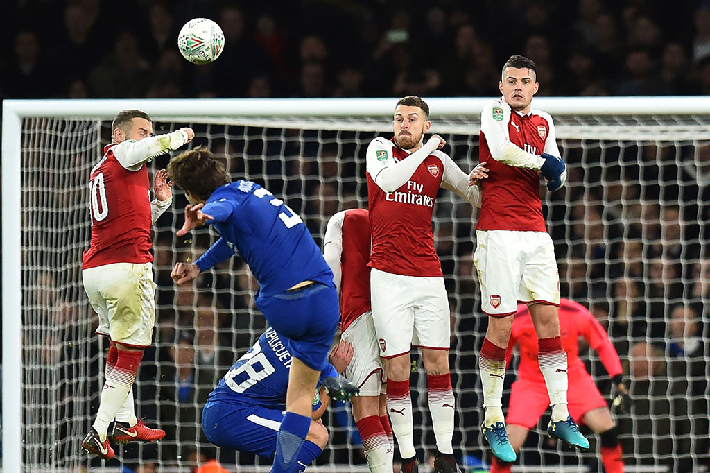 Chelsea berusaha menyamakan kedudukan. Peluang didapat salah satunya lewat Marco Alonso. Namun tembakannya tidak mengenai sasaran. Kedudukan 2-1 bertahan hingga laga usai.