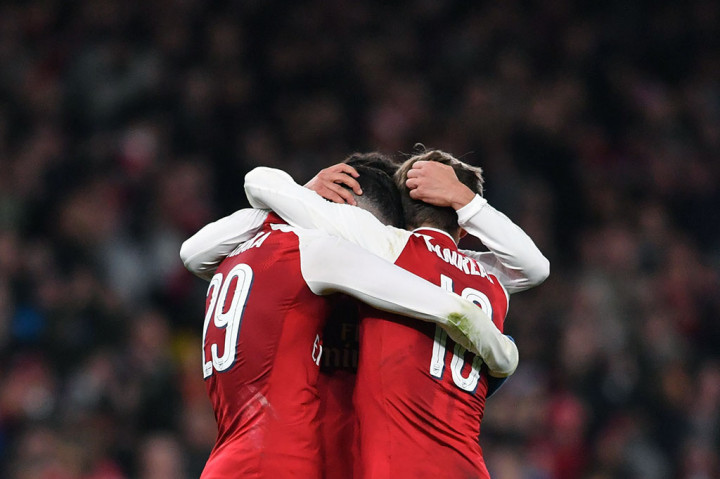 Dengan hasil tersebut  Arsenal melaju ke final dan akan bertemu pemuncak klasemen Liga Inggris City pada 25 Februari 2018 mendatang.