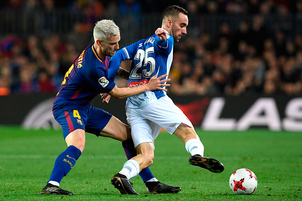 
Menghadapi rival sekota Espanyol yang menang 1-0 pada leg pertama pekan lalu, Barca jarang direpotkan di depan publik sendiri Stadion Nou Camp, Jumat, 26 Januari 2018 dini hari WIB.