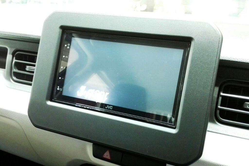 Kini Ignis Sport Edition dilengkapi dengan sistem hiburan layar sentuh tujuh inci.