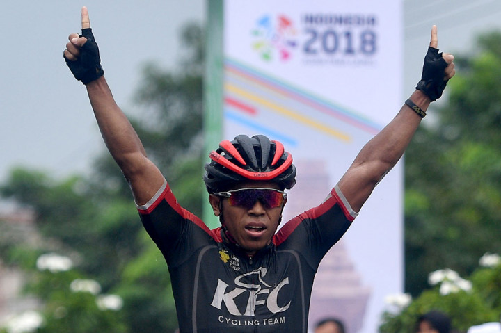 Pebalap KFC Cycling Team ini mampu membukukan catatan waktu 02:24:17 untuk menempuh jarak 117,5 km. 