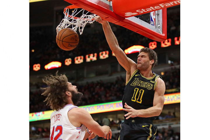 Julius Randle menyumbang 14 poin, 6 rebound, dan 3 assist.
Brook Lopez meraih 17 poin dan 6 rebound.