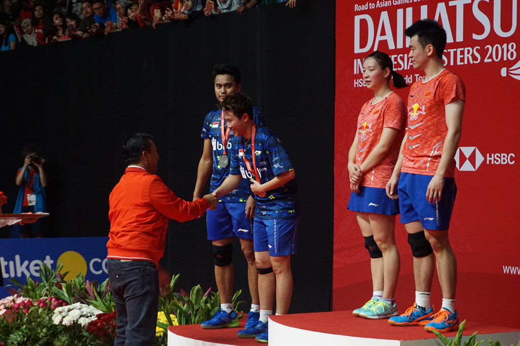 Disisi lain, ganda campuran Indonesia, Tontowi Ahmad/Liliyana Natsir, harus mengakui kekalahan dari Zheng Siwei/Huang Yaqiong pada babak final Daihatsu Indonesia Masters 2018. MTVN/Kautsar Halim