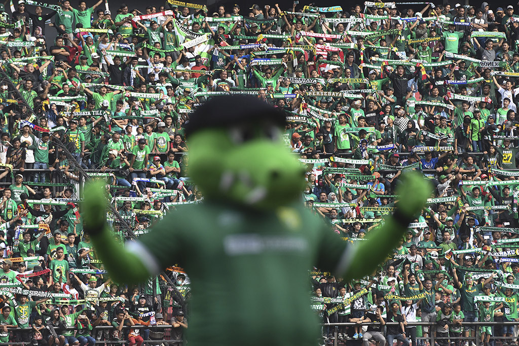 Pertandingan tersebut memecahkan rekor penonton terbanyak pada laga Piala Presiden 2018 dengan jumlah sekitar 50 ribu penonton.