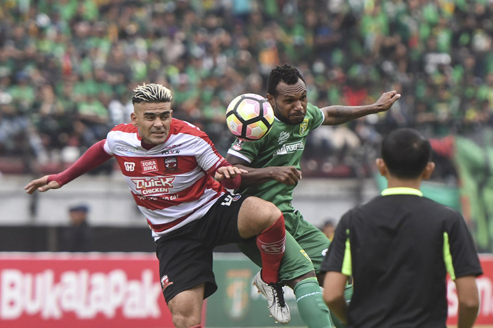 Sementara itu, Persebaya Surabaya lolos ke babak 8 besar Piala Presiden 2018, setelah menang 1-0 atas Madura United pada laga terakhir Grup C.
