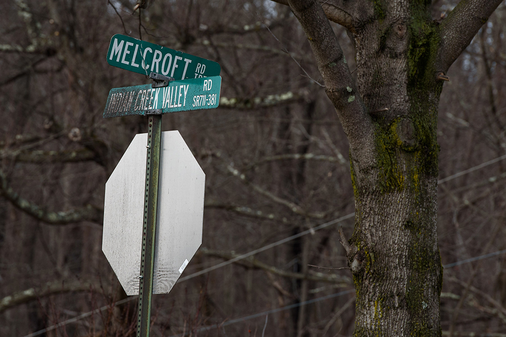 Penembakan terjadi pada Minggu, 28 Januari 2018, dini hari sekitar pukul 03.00 waktu setempat. Lokasi penembakan di Ed's Car Wash di Melcroft, sekitar 55 mil dari tenggara Pittsburgh. 