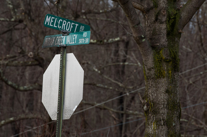 Penembakan terjadi pada Minggu, 28 Januari 2018, dini hari sekitar pukul 03.00 waktu setempat. Lokasi penembakan di Ed's Car Wash di Melcroft, sekitar 55 mil dari tenggara Pittsburgh. 