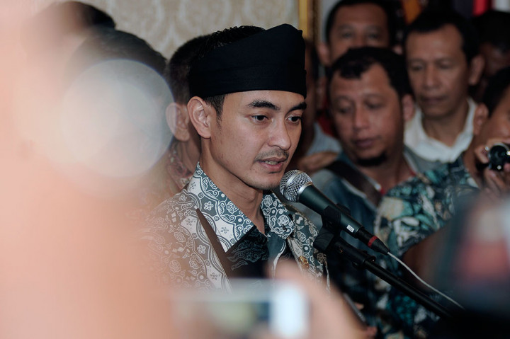 Saat menghadiri Peringatan Hari Pers Nasional (HPN) 2018 tingkat Provinsi Jambi di Jambi, Sabtu, 3 Februari 2018, Zumi Zola menyatakan akan kooperatif mengikuti proses hukum yang berlaku serta meminta media dan masyarakat menghormati asas praduga tak bersalah. ANTARA FOTO/Wahdi Septiawan