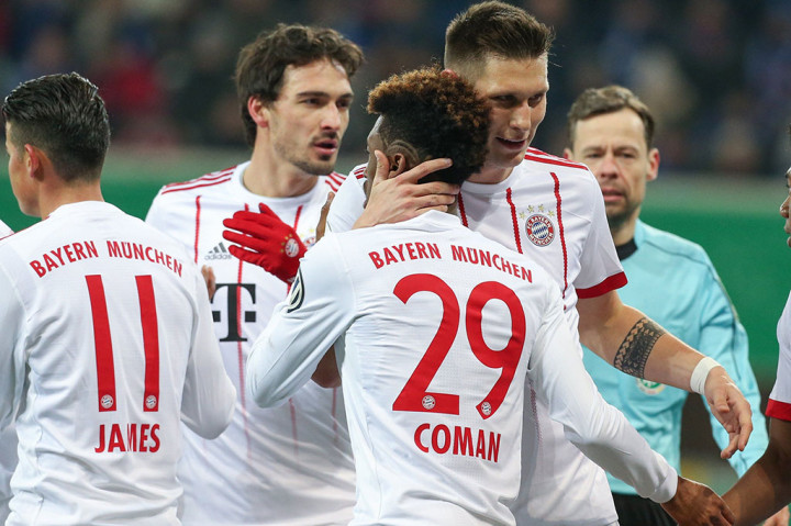 Kingsley Coman membawa Bayern memimpin pada menit ke-19, menyambar bola dari jarak dekat setelah Arjen Robben gagal melepaskan sepakan.