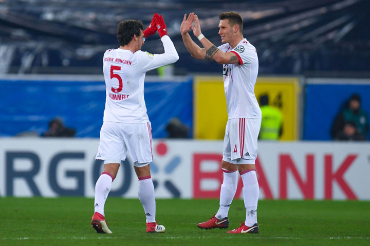 Empat menit sebelum turun minum Bayern unggul 3-0 setelah umpan panjang terukur Mats Hummels diselesaikan oleh Joshua Kimmich, untuk menaklukkan kiper Michael Ratajczak.