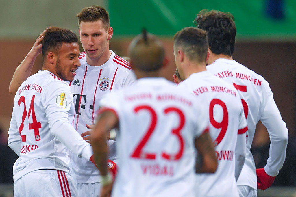 Tandukan Corentin Tolisso menyambut umpan lambung James Rodriguez pada menit ke-10 babak kedua membawa Bayern unggul 4-0.