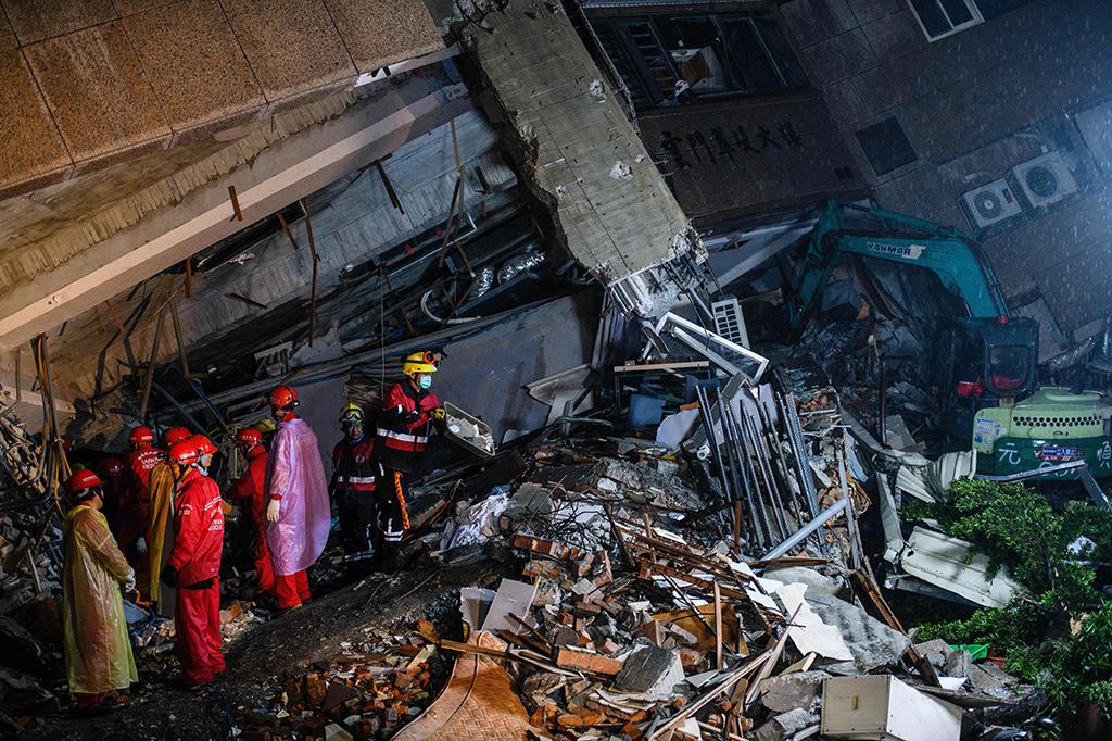 Korban luka sejauh ini mencapai 243 orang. Dengan beberapa di antaranya merupakan warga asing dari China, Ceko, Jepang, Singapura dan Korea Selatan (Korsel). Media lokal Taiwan yang mengutip Kementerian Luar Negeri menyebut setidaknya 31 warga asing menjadi korban luka. 