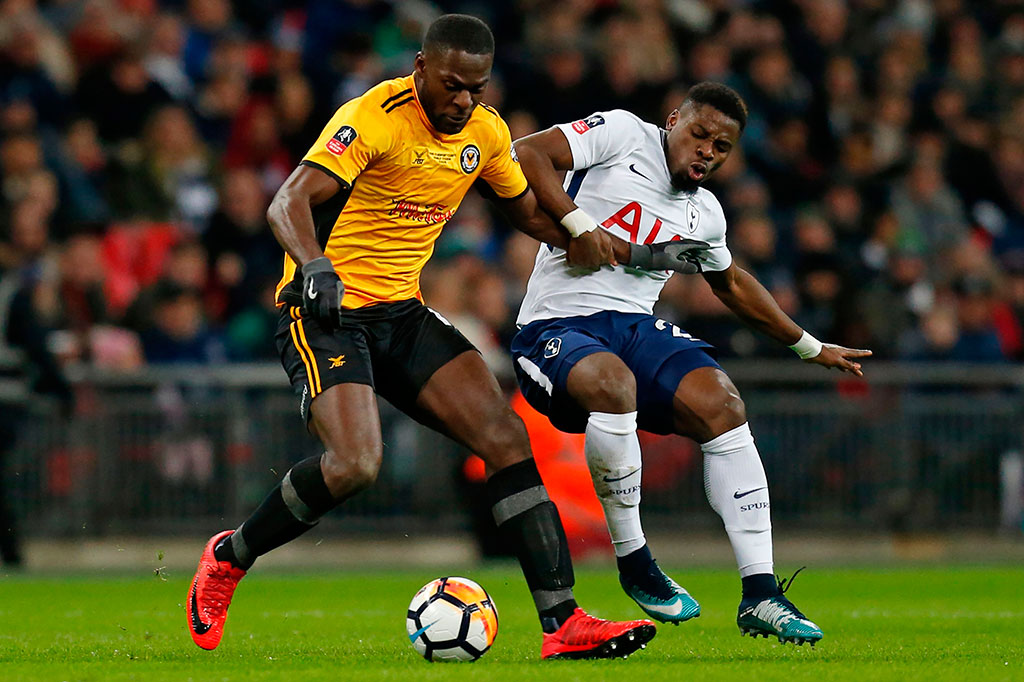 Pada laga yang digelar di Stadion Wembley, manajer Spurs Mauricio Pochettino banyak menurunkan pemain lapis kedua. Harry Kane bersama sejumlah pemain inti lainnya tidak dimainkan.
