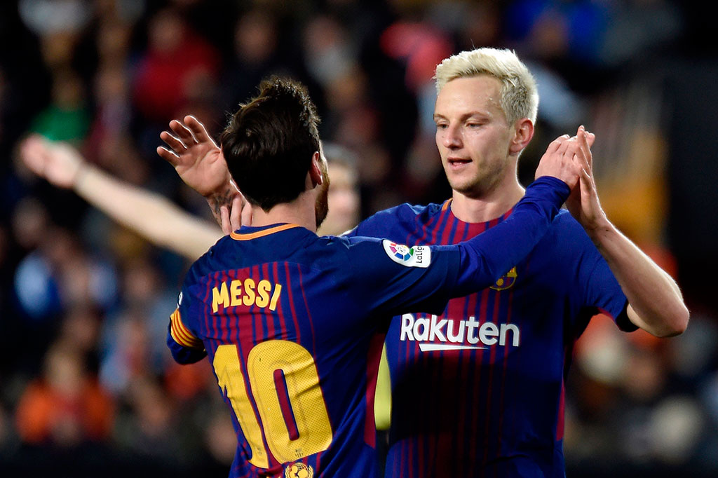 Ivan Rakitic memperbesar keunggulan tim tamu delapan menit menjelang pertandingan usai. Gol tersebut juga berkat umpan silang Suarez dari sisi kiri pertahanan Valencia.