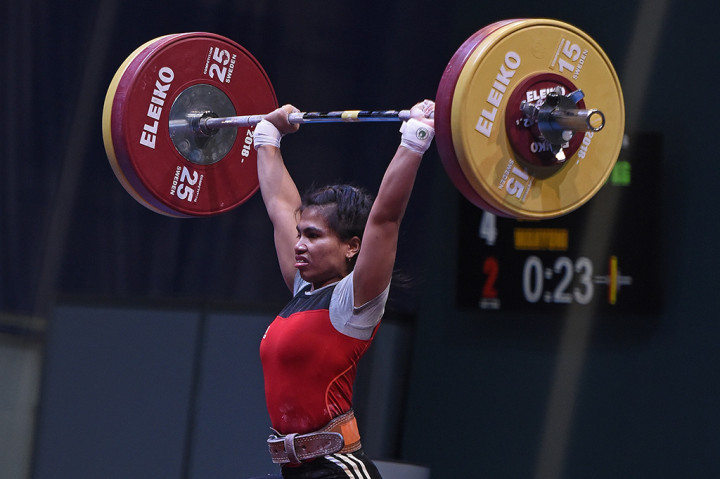 Sri Wahyuni yang turun pada nomor 48 kg putri mencatat total angkatan 187 kg, dengan perincian 82 kg snatch dan 105 kg clean & jerk. Sri Wahyuni unggul 6 kg atas wakil Thailand, Chiraphan Nanthawong, yang meraih total angkatan 181 kg.
