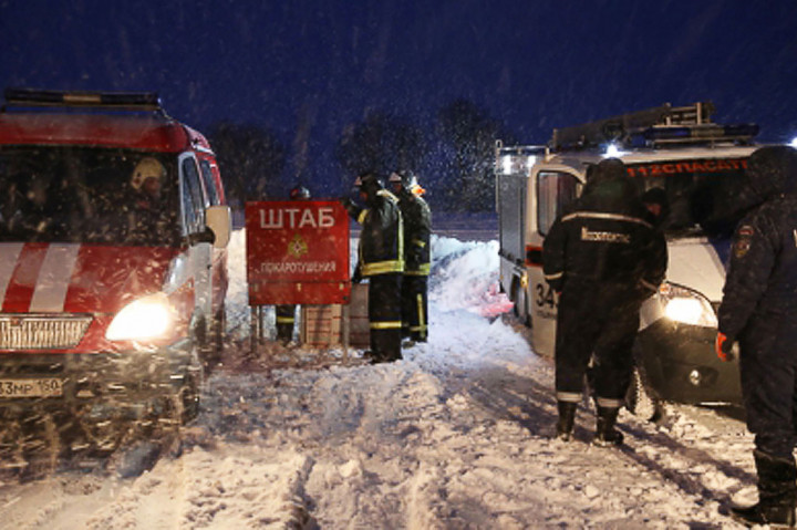 Ada 65 penumpang dan enam kru yang berada dalam pesawat naas tersebut. Seluruh penumpang pesawat tersebut dikhawatirkan tewas.