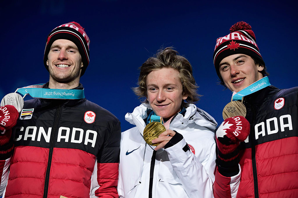 Dengan skor 87,16 poin, Gerard berhasil mengungguli dua pesaingnya asal Kanada, Max Parrot (kiri), yang meraih perak dan Mark McMorris (kanan) yang merebut perunggu. 