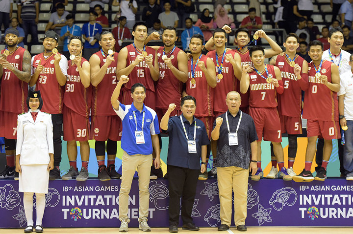 Kemenangan yang membuat Indonesia berhak atas medali emas ini pun menorehkan catatan manis yaitu pertama kalinya tim Merah Putih menaklukkan India sejak Kejuaraan Asia FIBA 2011.