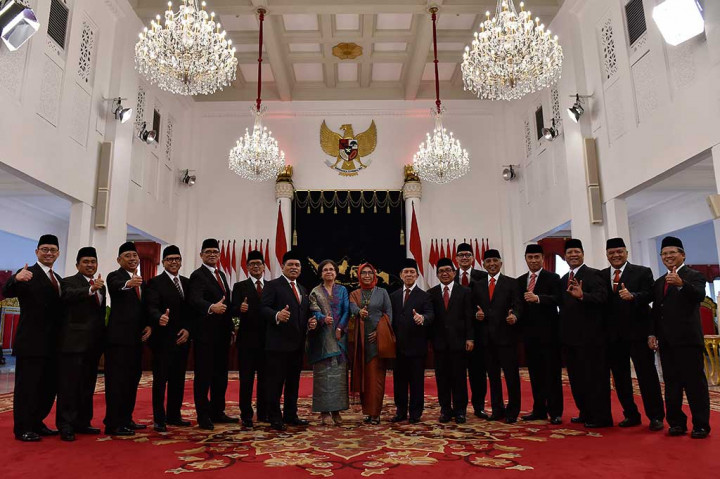 Sementara seorang dubes ditunda pelantikannya karena ada pergantian kepala pemerintahan di negara penempatan yakni Afrika Selatan. Salman Al Farisi, S.E., M.A. masih tertunda pelantikannya sebagai dubes RI untuk Republik Afrika Selatan merangkap Kerajaan Lesotho, Kerajaan Swaziland, dan Botswana.