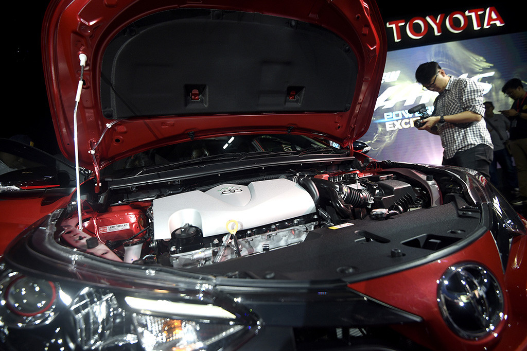 Dari penampakannya, Yaris baru merupakan facelift atau penyegaran dari model sebelumnya. Meski perubahannya terbilang minor, namun Toyota mengklaim perubahan baru tersebut lebih sporty dan stylish. Termasuk penambahan fitur keselamatan yang lebih lengkap.
