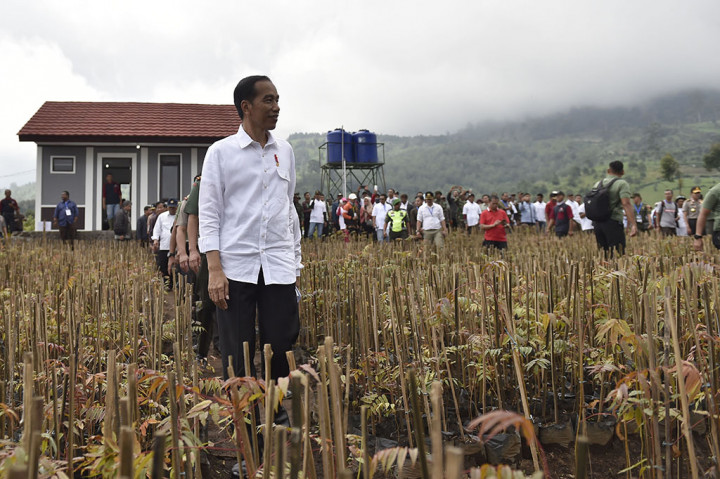 Selain menghadiri rakernas APPSI, dalam kunjungan kerjanya di Bandung, Presiden Jokowi melakukan sejumlah kegiatan. Diantaranya meninjau revitalisasi Sungai Citarum dan BPJS di RS Hasan Sadikin Bandung. ANTARA/Puspa Perwitasari