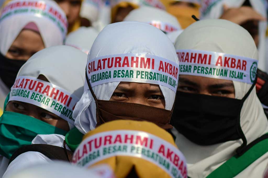Sementara itu, Ketua Umum Persis Aceng Zakaria berharap, silaturahmi akbar ini menjadi momentum persatuan umat Islam di Indonesia, khususnya di internal Persis dalam menjaga silaturahmi dan meningkatkan soliditas dakwah.