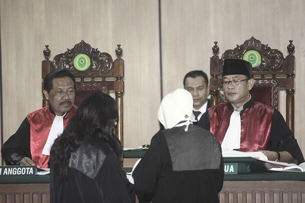 Basuki Tjahaja Purnama (Ahok) mengajukan peninjauan kembali (PK) ke Mahkamah Agung (MA) terkait kasus penistaan agama yang menjeratnya. Alasannya mengajukan PK terkait putusan terhadap Buni Yani. 