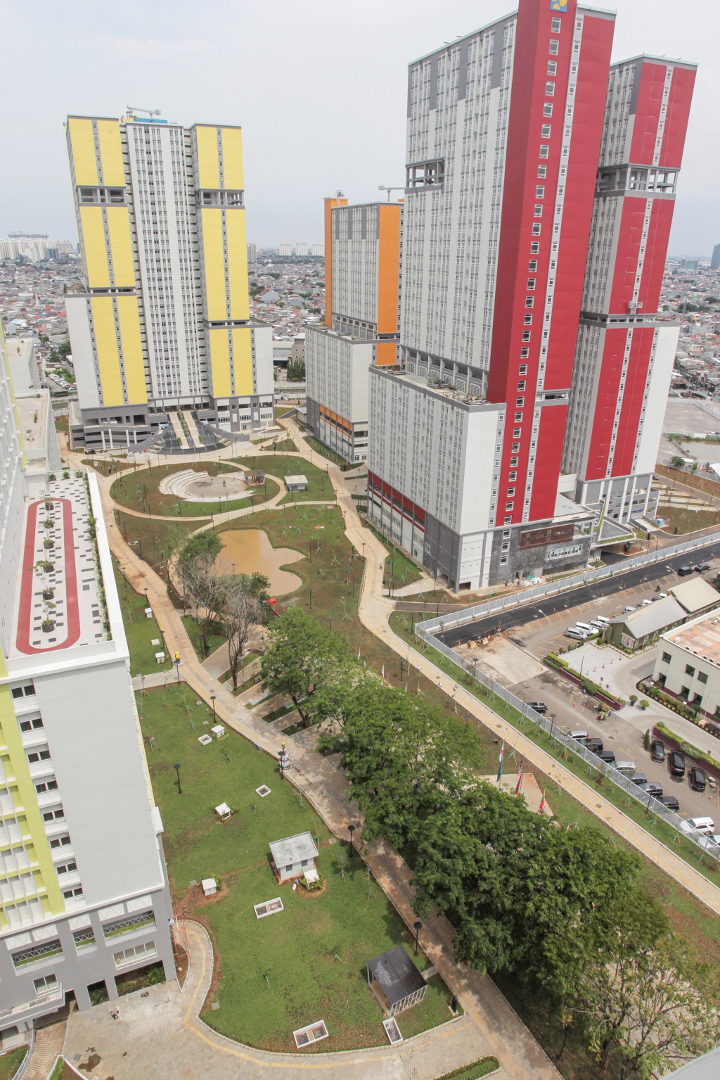 Seribut unit apartemen perlu dirombak untuk keperluan akomodasi atlet peserta Asian Paragames 2018. 