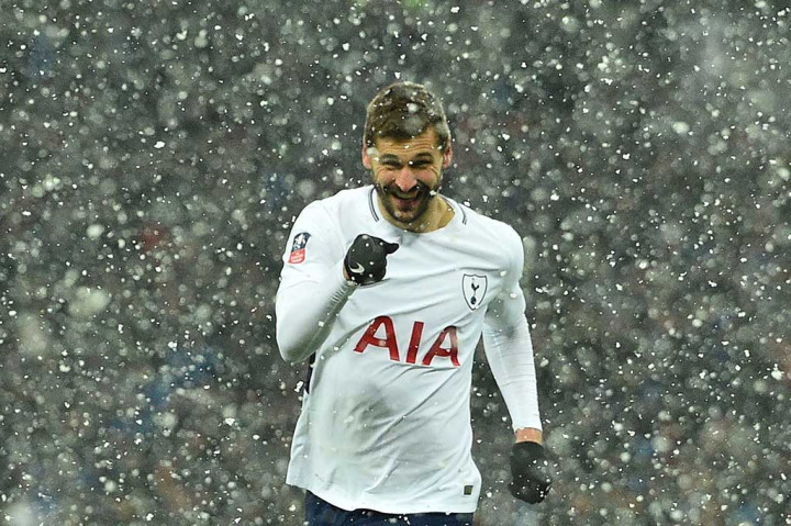 Llorente mencetak gol keduanya untuk Spurs pada menit ke-53 untuk mengubah skor menjadi 3-1.