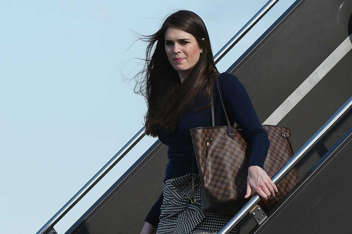 Selama pemeriksaan tersebut wanita itu mengatakan ia telah memberitahu 'kebohongan kecil' saat bekerja untuk pemerintah. 