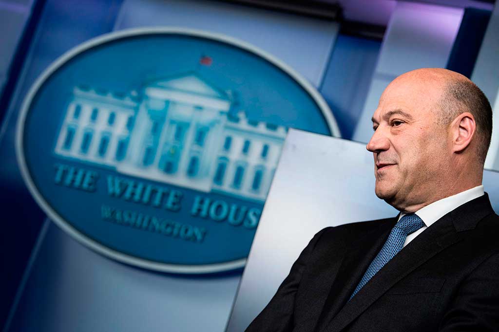 Direktur Dewan Ekonomi Nasional Gedung Putih Gary Cohn menyatakan mengundurkan diri dari pemerintahan Donald Trump, Selasa, 6 Maret 2018 waktu setempat. Cohn telah menjabat sebagai penasihat ekonomi utama Presiden Trump sejak awal pemerintahan.