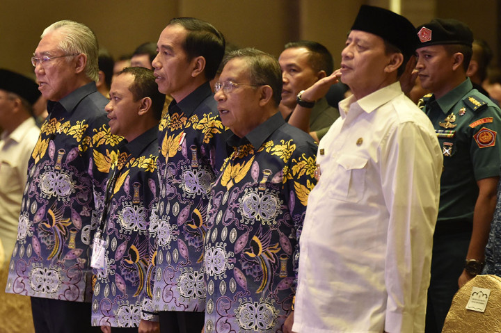 Ia berharap para pelaku usaha muda di Tanah Air khususnya yang tergabung dalam Hipmi dapat berpartisipasi dalam proyek di Papua Barat dan Sumatera Utara. Presiden bahkan meminta jika ada pengusaha muda anggota Hipmi yang berminat agar dipertemukan langsung dengannya.