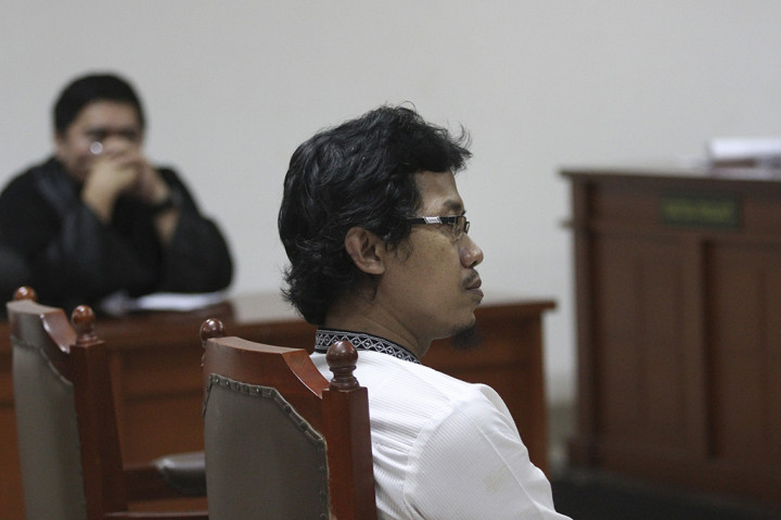 Dalam sidang tersebut, majelis hakim menjatuhkan hukuman tiga tahun enam bulan penjara.