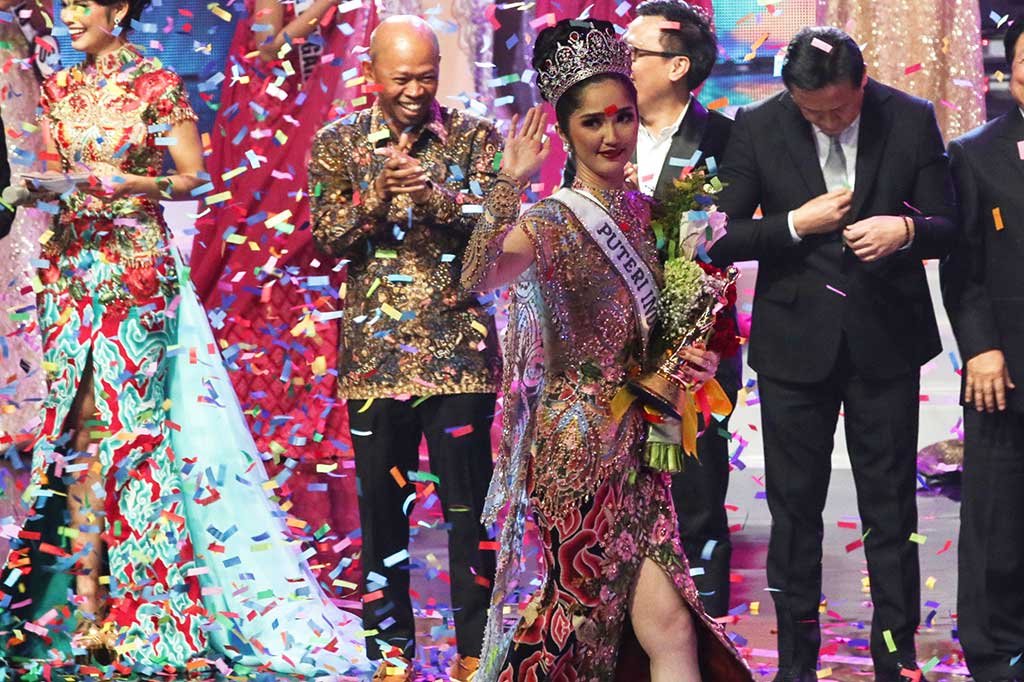 Sonia Fergina Citra lahir di Tanjungpandan, Belitung, Babel pada 27 April 1992. Sonia tercatat pernah mewakili Indonesia di ajang beauty pageant Miss Oriental International Tourism di Tiongkok pada 2012 lalu. ANTARA/Rivan Awal Lingga.