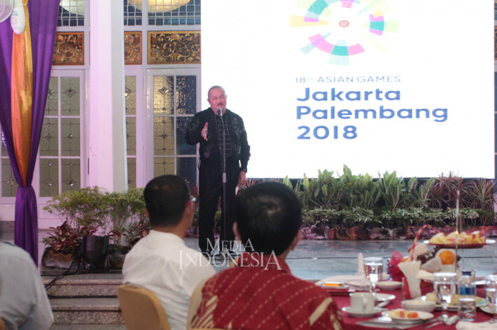 Selain itu, Gubernur Sumatra Selatan Alex Noerdin terus melakukan sosialisasi Asian Games kepada Lurah, Camat, Organisasi Perangkat Daerah (OPD), hingga Forum Koordinasi Pimpinan Daerah (FKPD) Kota Palembang, Sabtu, 10 Maret 2018, malam. MI/Dwi Apriani
