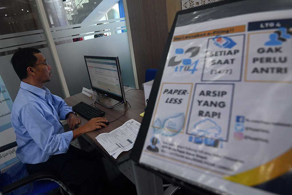 Kementerian Keuangan menyatakan realisasi penerimaan pajak hingga akhir Februari 2018 telah mencapai Rp153,4 triliun atau mengalami pertumbuhan 13,48 persen dari periode yang sama tahun 2017. 