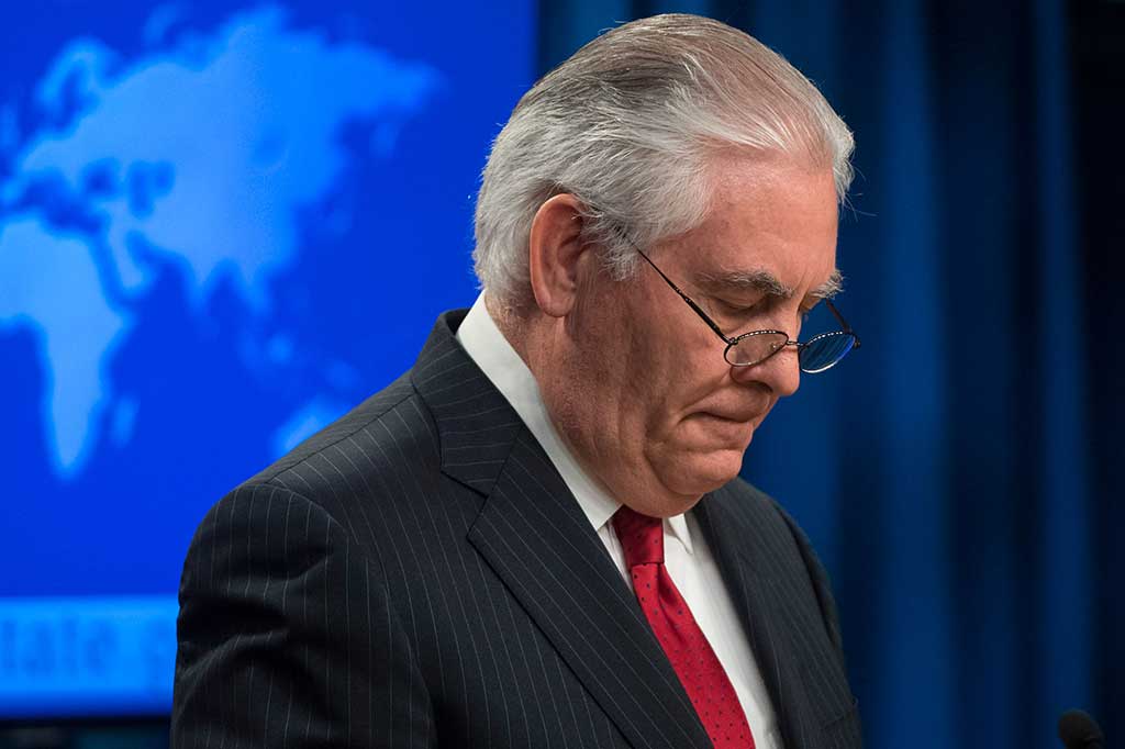 Trump secara terbuka melemahkan prakarsa diplomatik Tillerson beberapa kali, termasuk pada Senin, 12 Maret 2018, saat diplomat puncak itu menanggapi tentang Rusia, yang tampaknya bertentangan dengan Gedung Putih.
