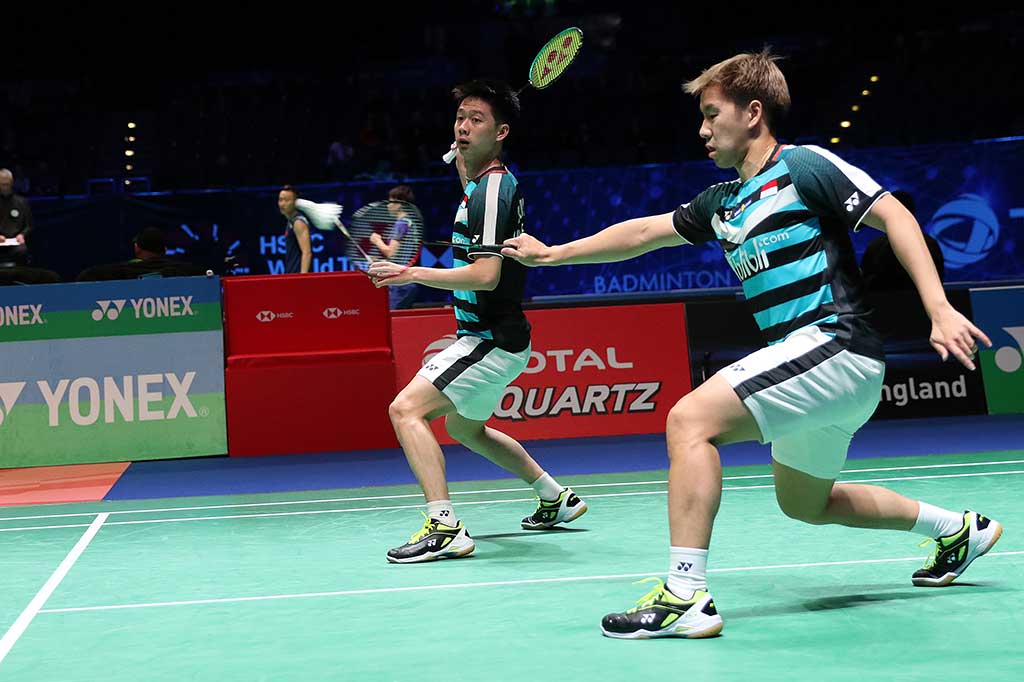 Tiket empat besar berhasil diamankan usai ganda putra peringkat satu dunia ini menang dua gim langsung atas wakil Taiwan Chen Hung Ling/Wang Chi-Lin dengan skor 21-15, 21-13. Di semifinal, Marcus/Kevin akan menghadapi Mads Pieler Kolding/Mads Conrad Petersen dari Denmark.