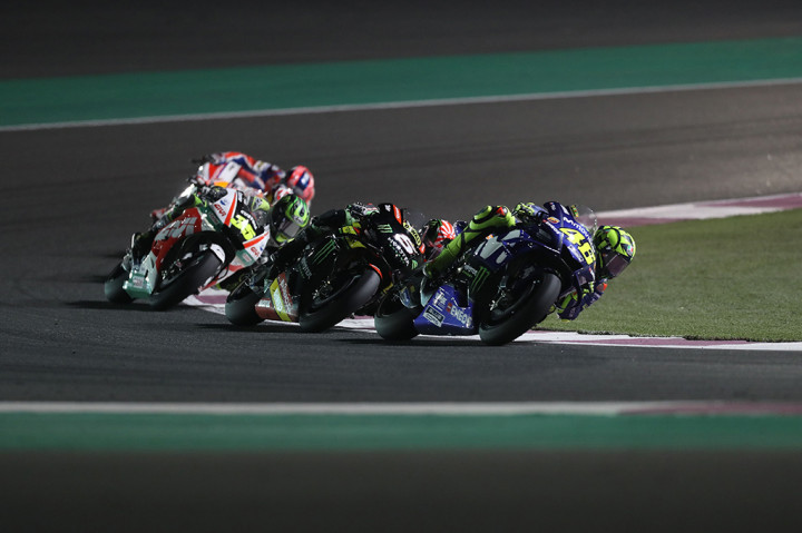 Dovizioso mengawali balapan dari posisi kelima. Namun, pebalap Italia itu tampil tenang dan perlahan mampu merangsek ke posisi atas dengan melewati sejumlah pebalap, termasuk Marquez.
