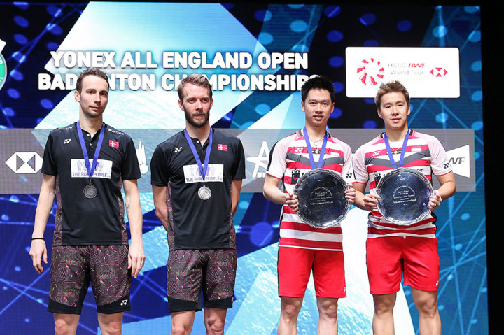 Kevin Sanjaya/Marcus Gideon sukses mempertahankan gelar All England. Dalam laga final nomor ganda putra, mereka menang dua gim langsung atas pasangan Denmark. ANTARA FOTO/Handout/Humas PBSI