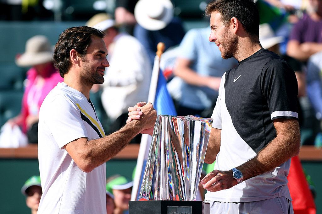 Juan Martin del Potro bangkit dari posisi sulit untuk mengandaskan Roger Federer di final Indian Wells. 