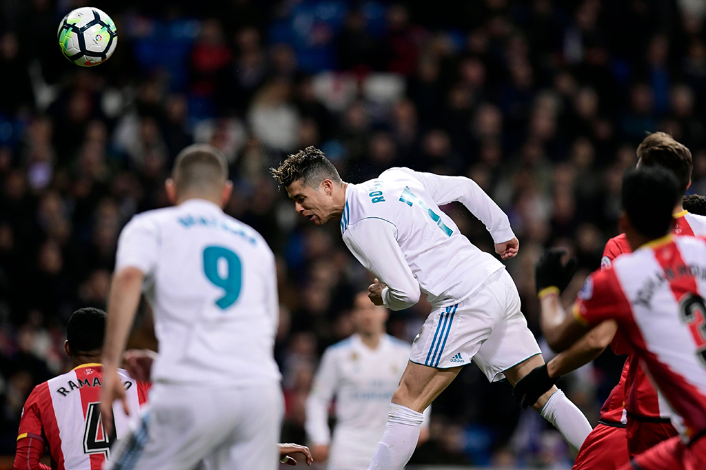 Lima menit setelah gol Vazquez, Ronaldo mencetak gol ketiganya di laga ini. Tembakan keras Ronaldo merobek gawang Girona sekaligus mengubah skor menjadi 4-1.