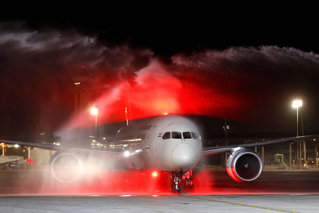Kesediaan Saudi membuka akses untuk Air India yang terbang ke Israel ini, menandai pergeseran diplomatik yang drastis. Beberapa waktu lalu, otoritas Israel menduga hal ini didorong oleh kekhawatiran bersama antara Saudi dan Israel soal semakin meluasnya pengaruh Iran di Timur Tengah.