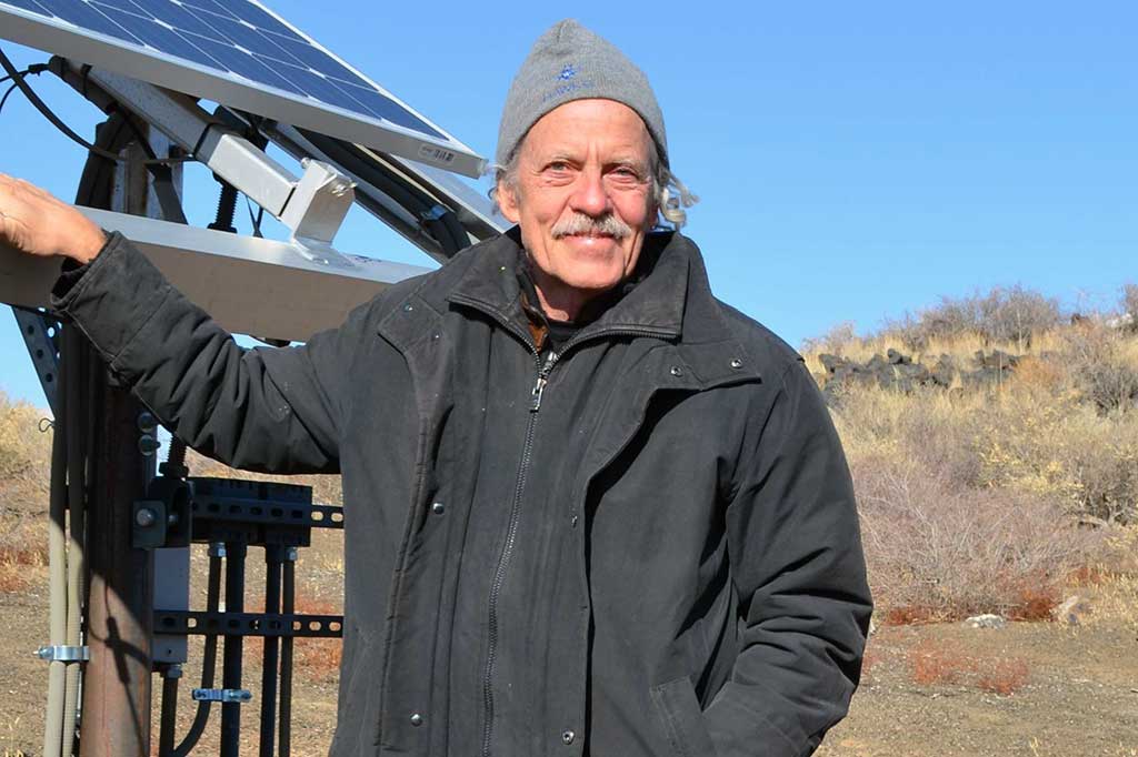 Nama Sekolah STAR, yang merupakan singkatan dari Service to All Relations, menekankan filosofi Navajo bahwa setiap makhluk hidup terhubung, dari tanaman terkecil hingga mamalia terbesar. 